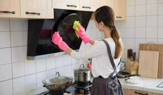 鴻寶家政 專(zhuān)業(yè)打造高端家政服務(wù)新標(biāo)桿